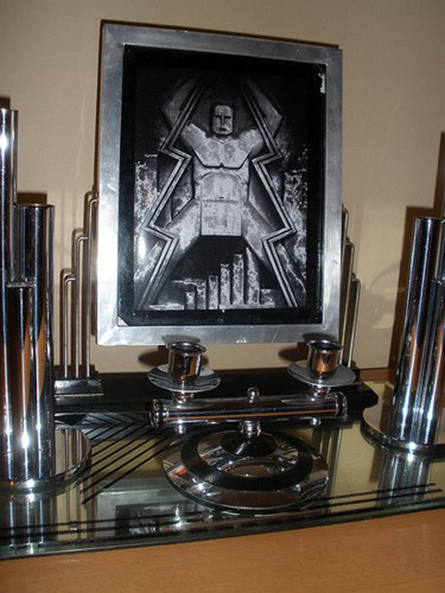 Example of deco art and a collection of chrome accessories.