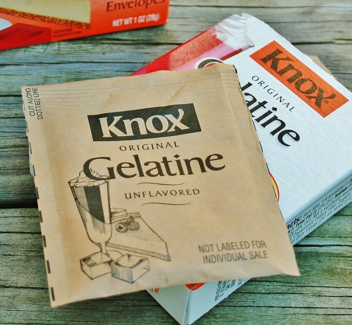 Use one packet of Knox per one quart water.