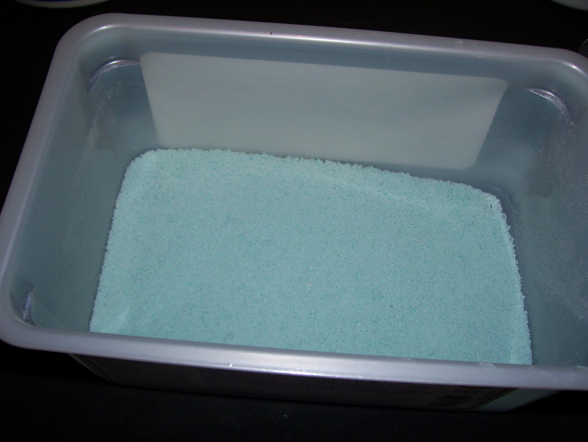 Use laundry powder as a fragrant base.