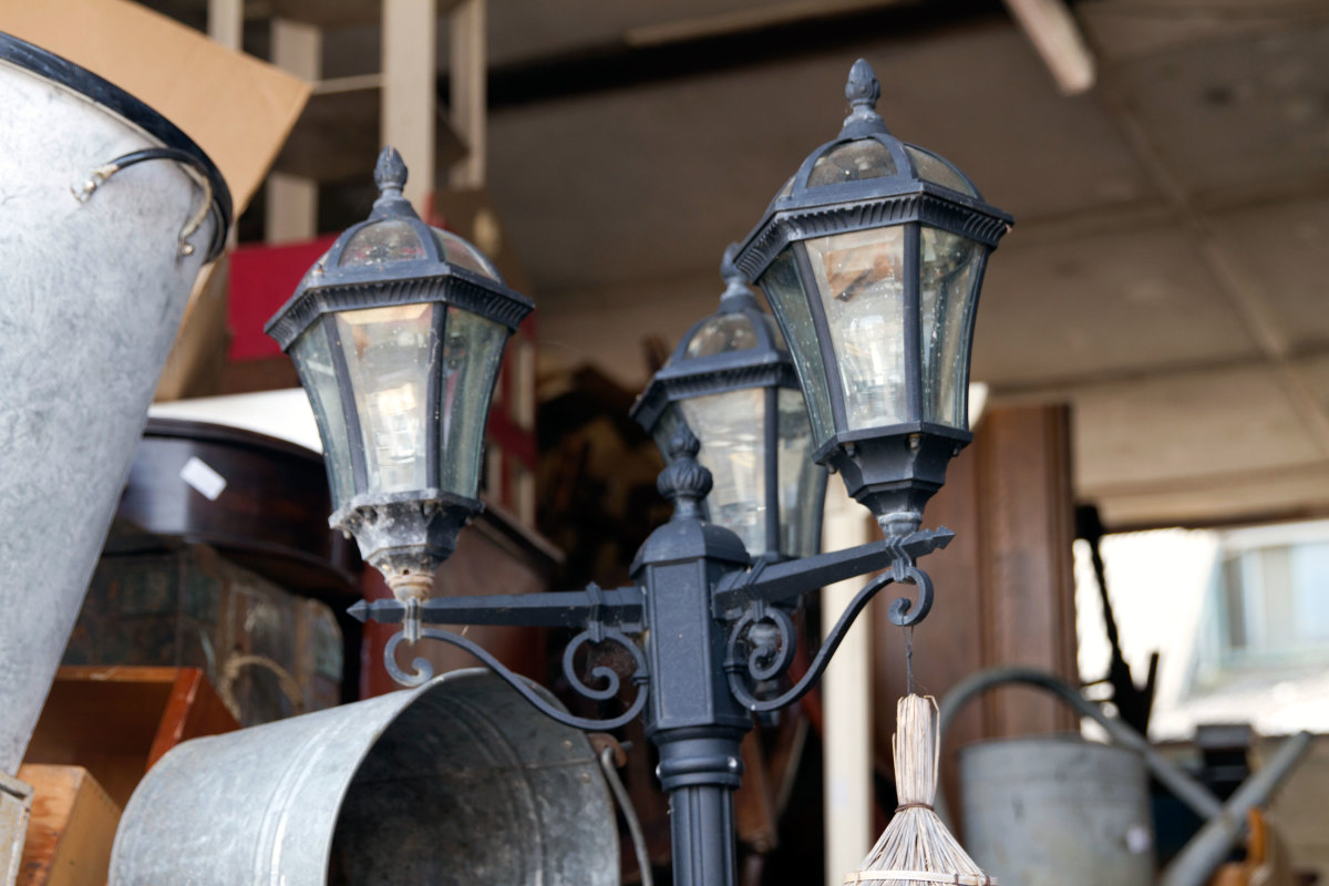 Victorian Lamppost Restoration Project for Your Garden