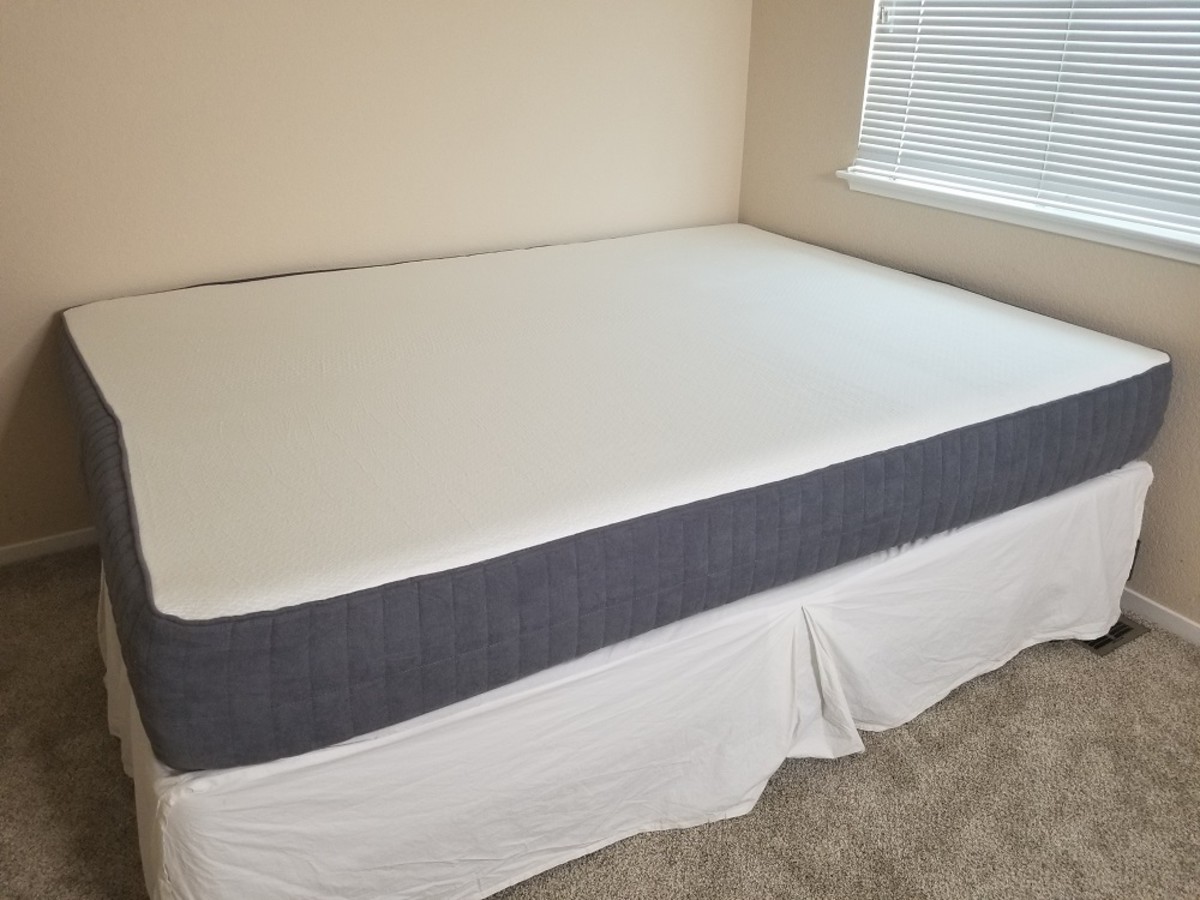 I was pleasantly impressed with the quality of this mattress, especially when you consider its very low price.
