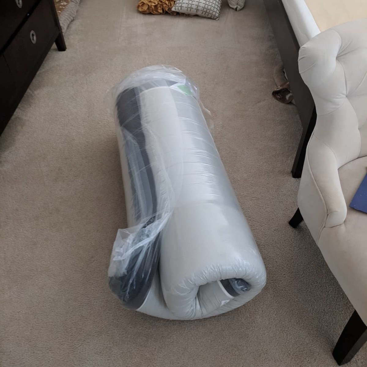 Once I pulled it out of the box I found it wrapped poster-style in protective wrap. Careful when you're tearing away at the plastic not to use a sharp object that could hurt your new mattress!