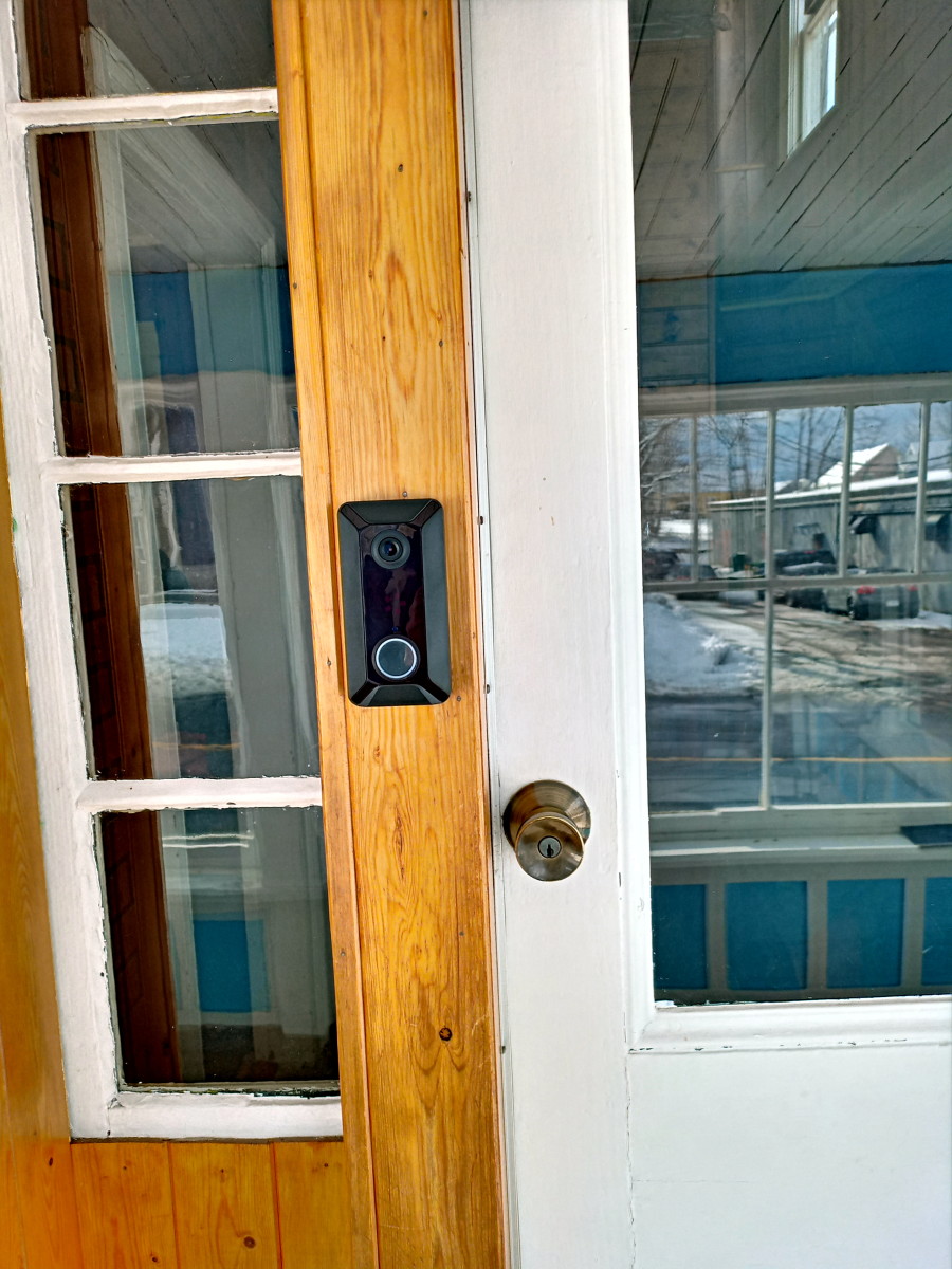 Mounted doorbell