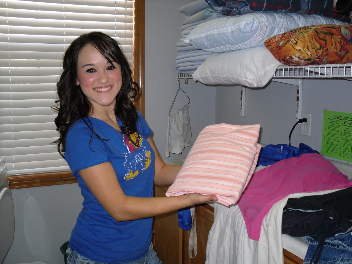 How to Fold a Fitted Sheet Perfectly Every Time! Dengarden