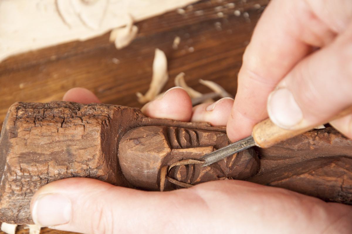 8 Best Types of Wood for Carving - Dengarden