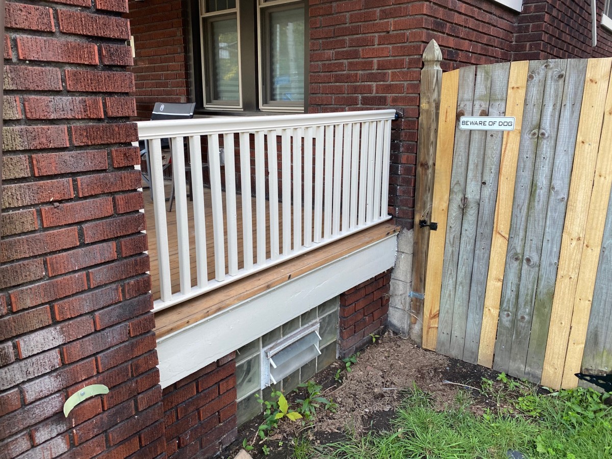 How to Build Your Own DIY Porch Railings: Step-by-Step Guide - Dengarden