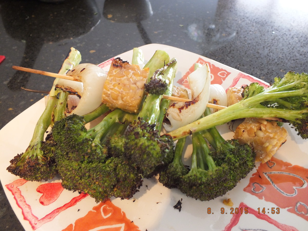 Here's the tempeh-broccoli yakitori, hot off the grill!
