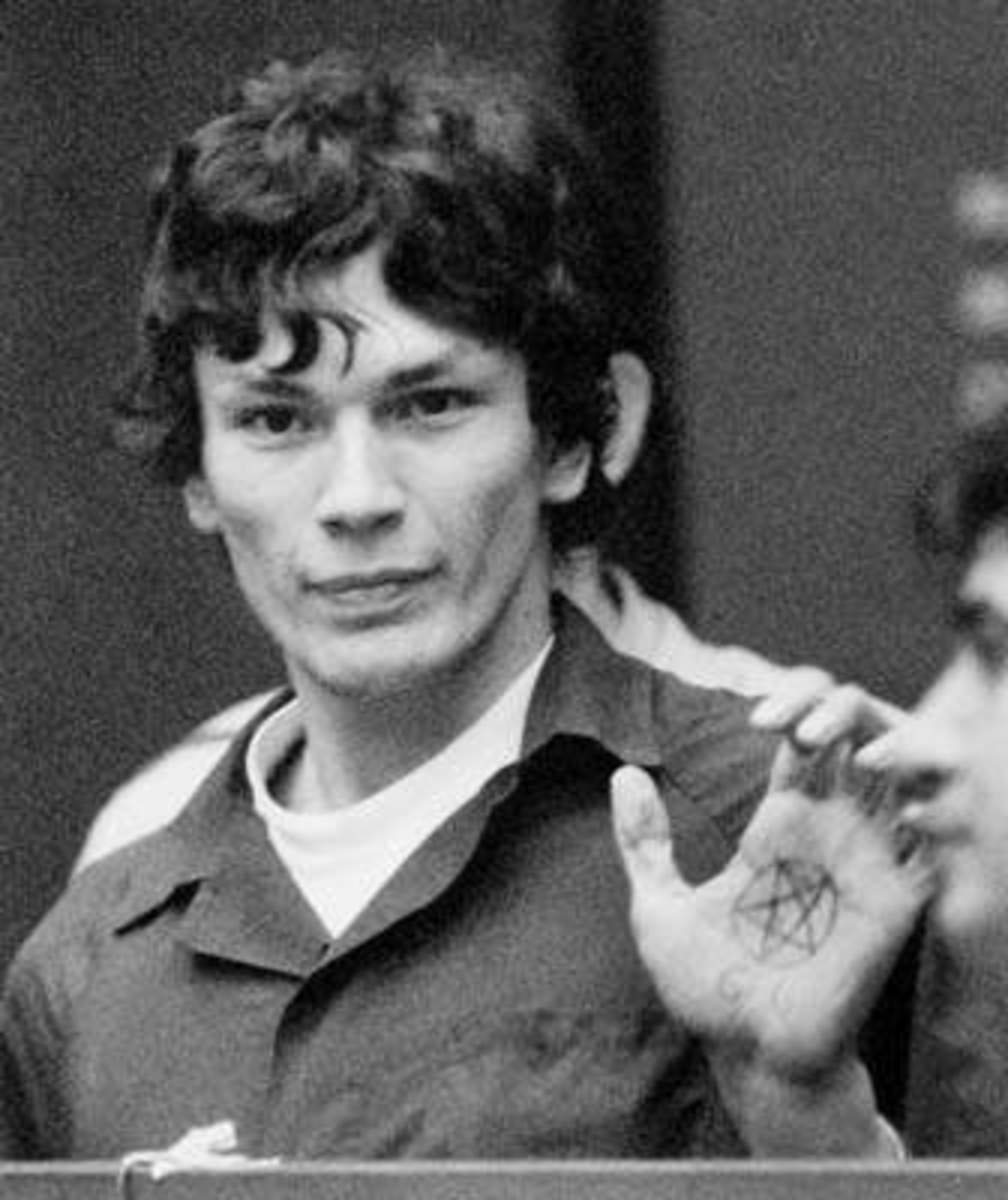 creepy pictures of serial killers
