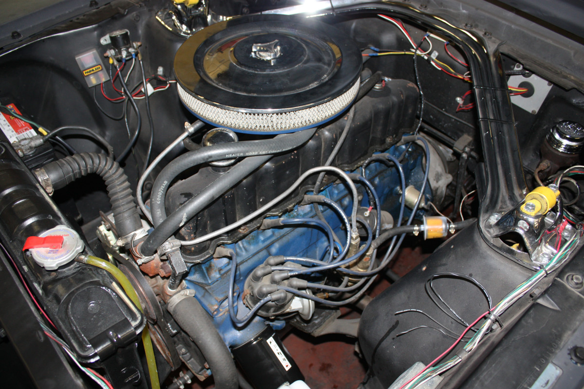 燃油滤清器堵塞会限制燃油流入发动机。