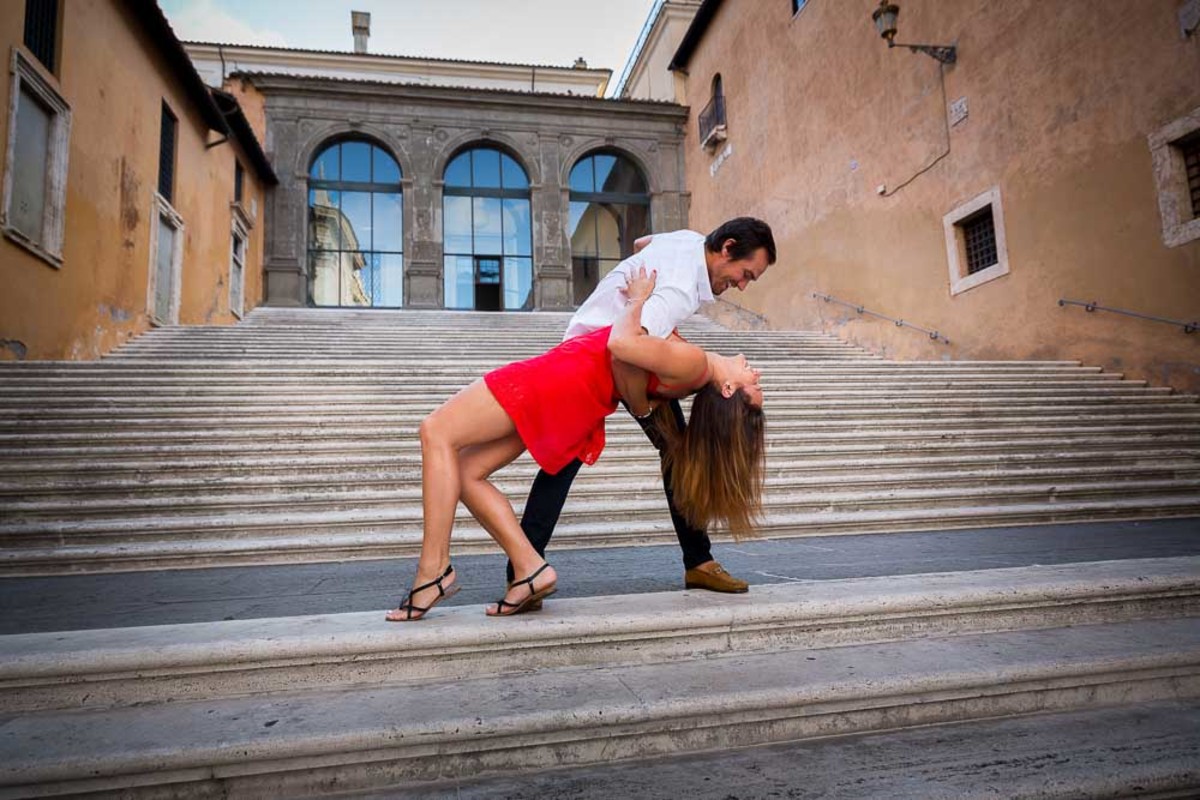 10 Common Mistakes Men Make Going Out Salsa Dancing: Dos and Don'ts