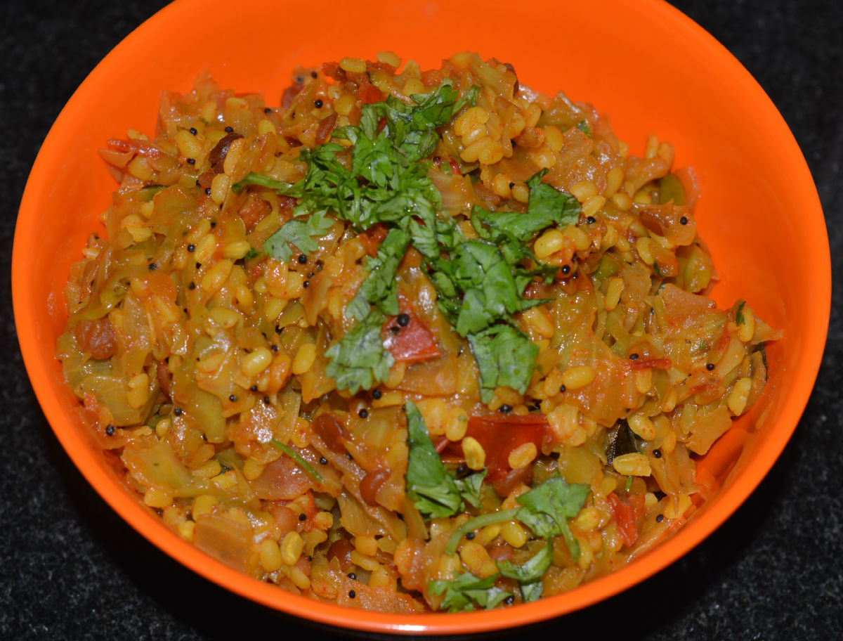 Cabbage masala (spicy cabbage curry)