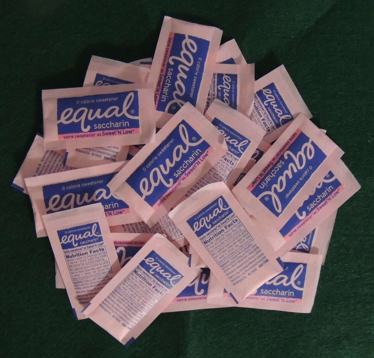 Packets of artificial sweetener: Are they making you sick?