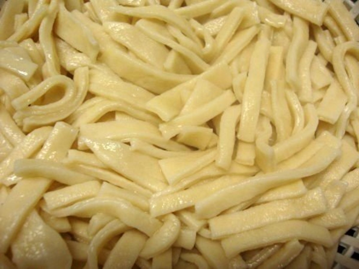 How to Make Your Own Pasta Noodles From Scratch