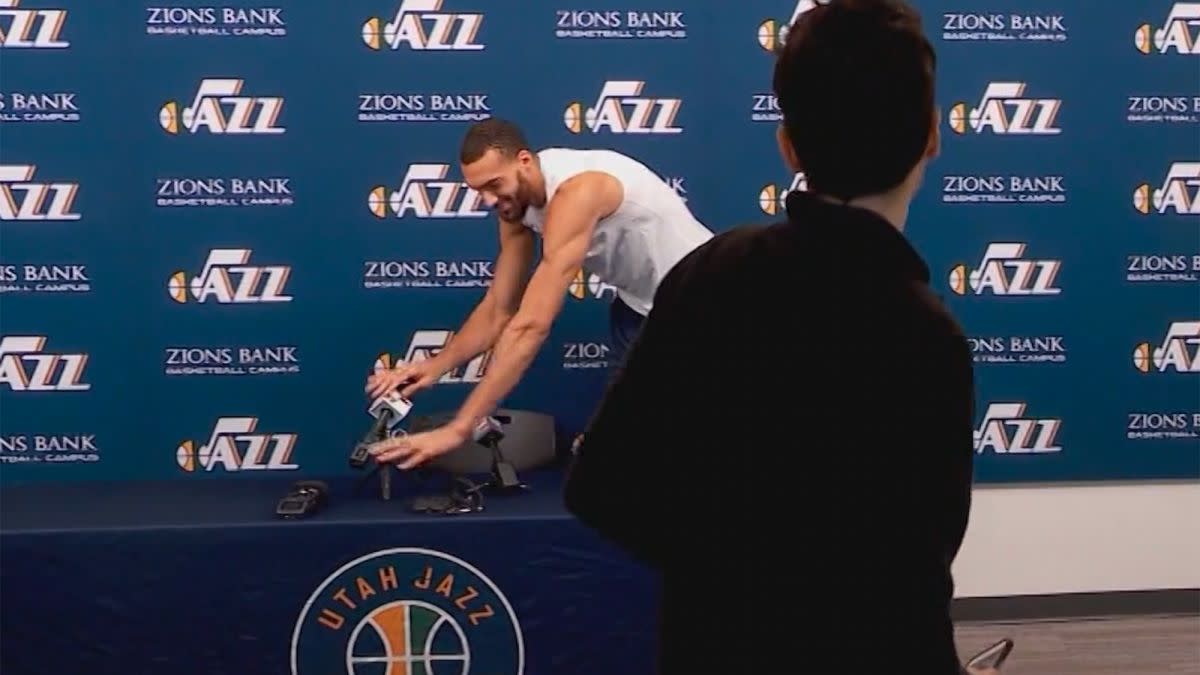 5 of the Dumbest NBA Player Moments in History
