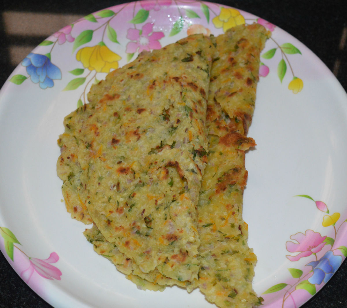 How to Make Masala Akki Rotti (Spicy Rice Flour Flatbread) - Delishably