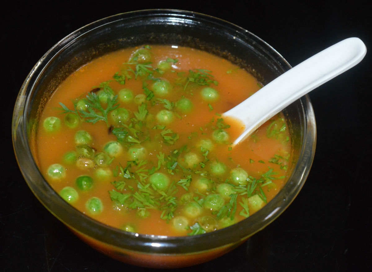 Green Pea-Tomato Soup