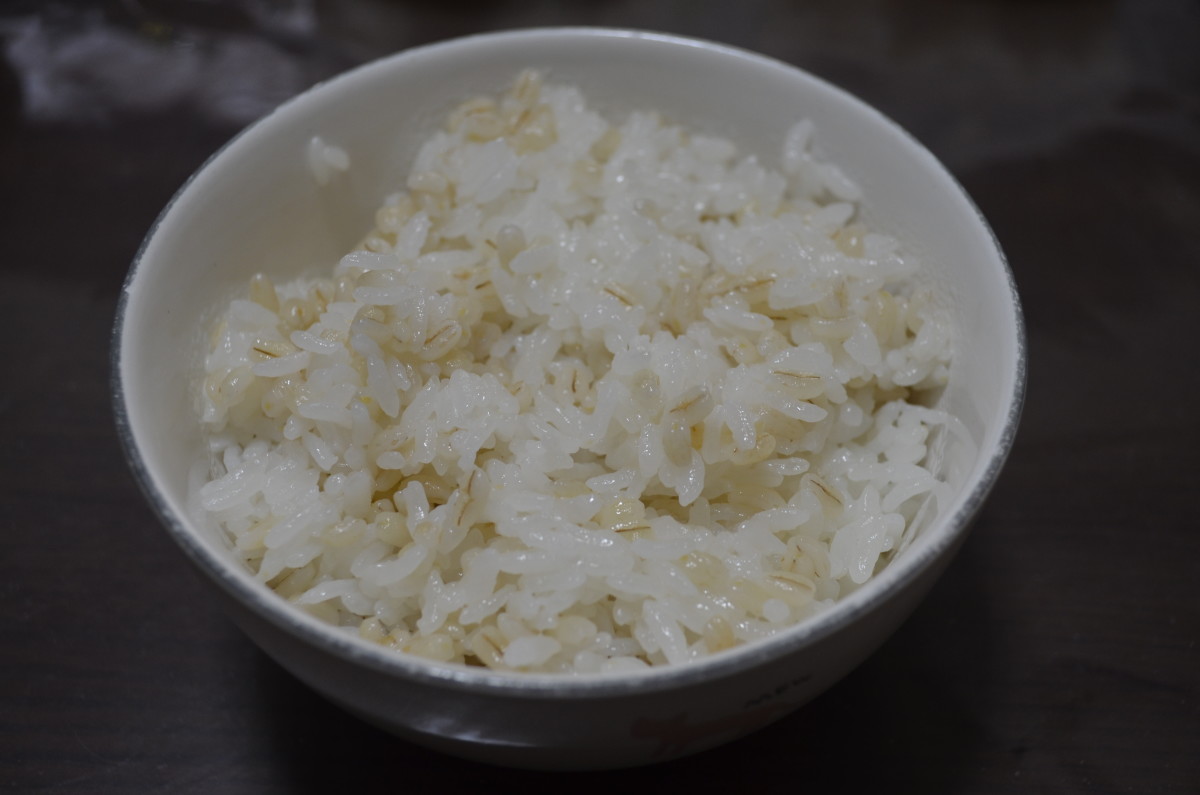 What Is Mugi Gohan? Learn About This Healthy Japanese Dish