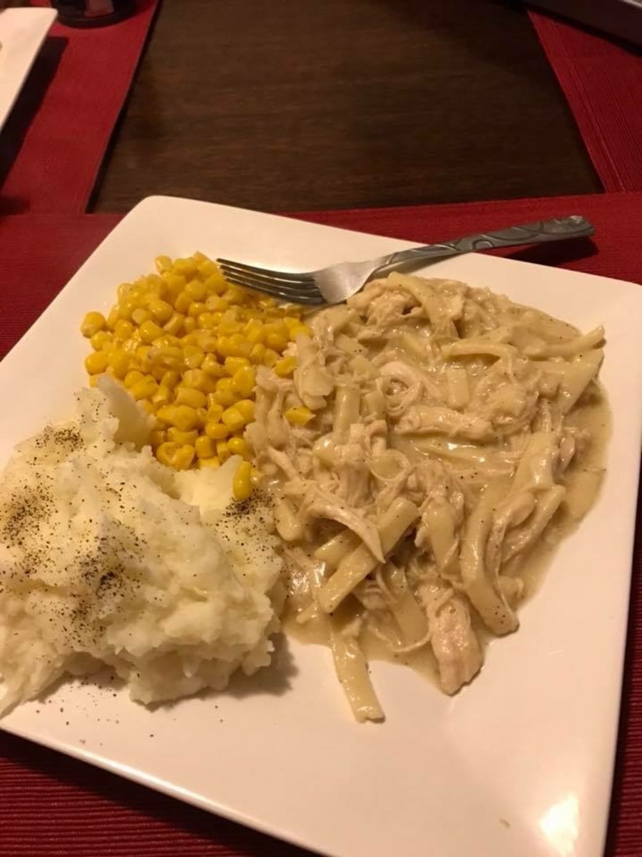 The Best Homemade Chicken and Noodles
