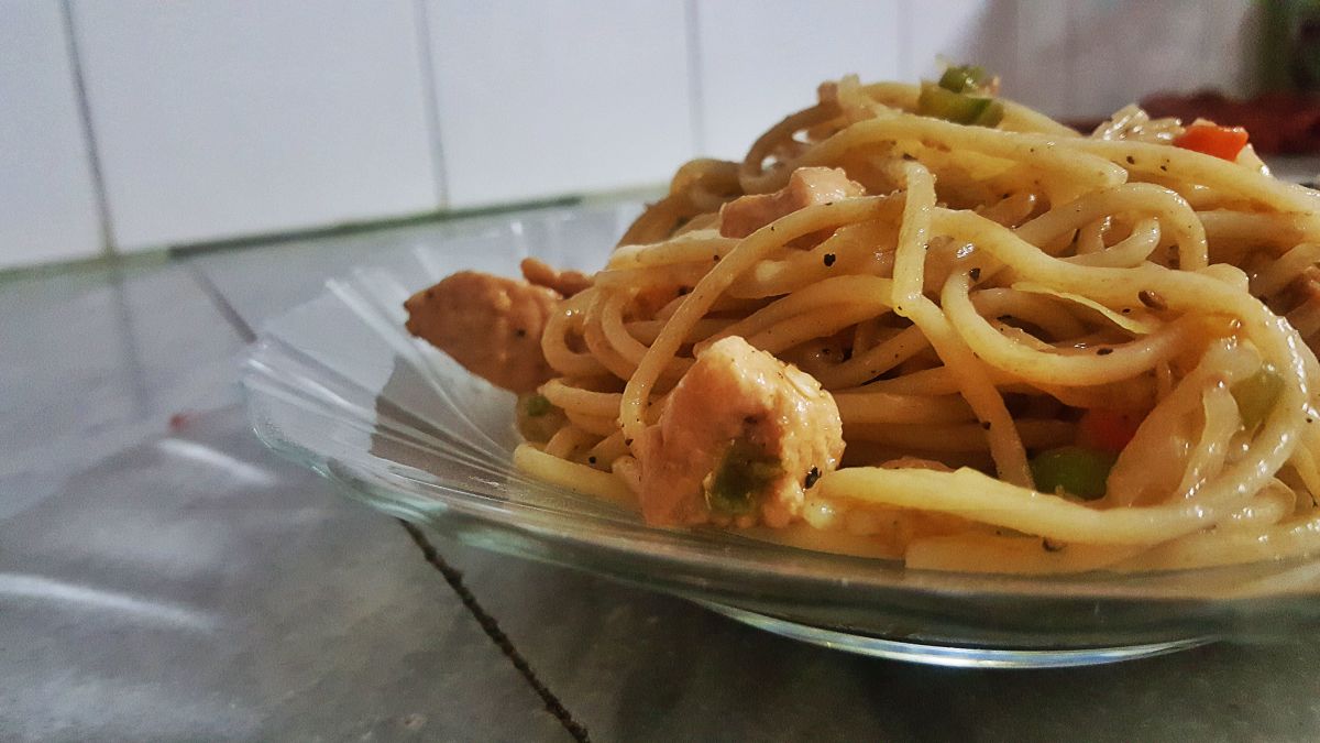 Easy Chicken Chow Mein Made With Spaghetti Recipe
