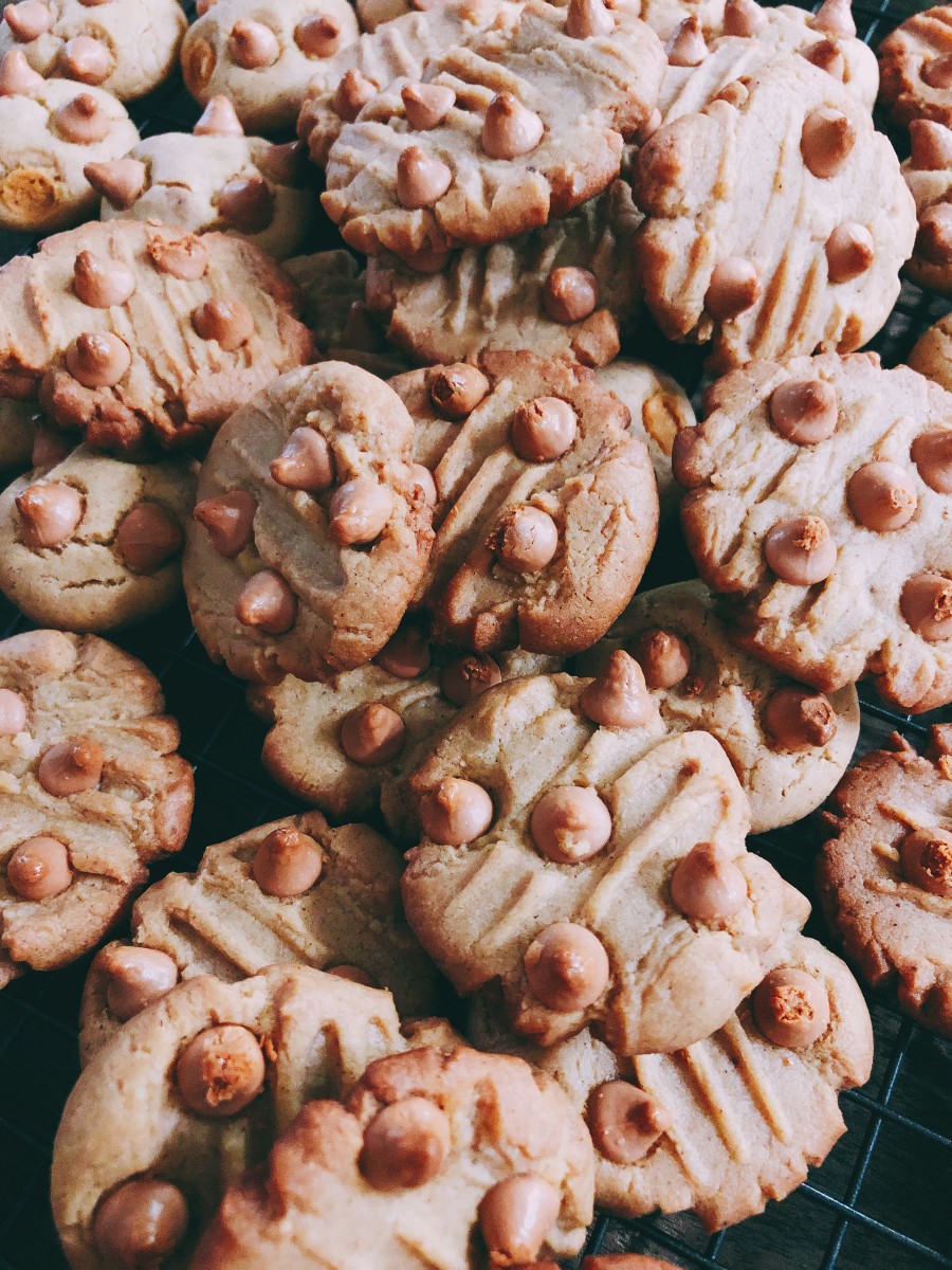Easy Homemade Peanut Butter Cookies With Butterscotch Chips