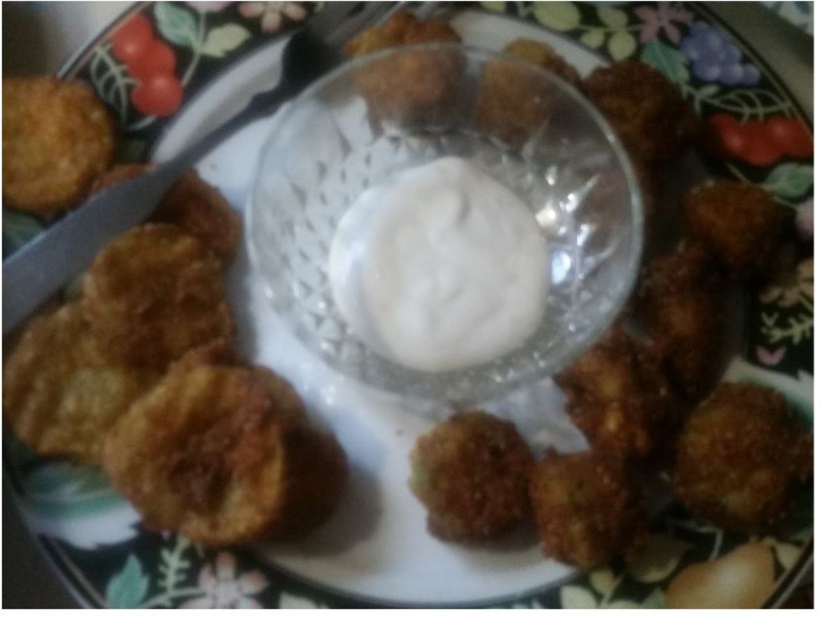 DeepFried Dill Pickle Chips Delishably