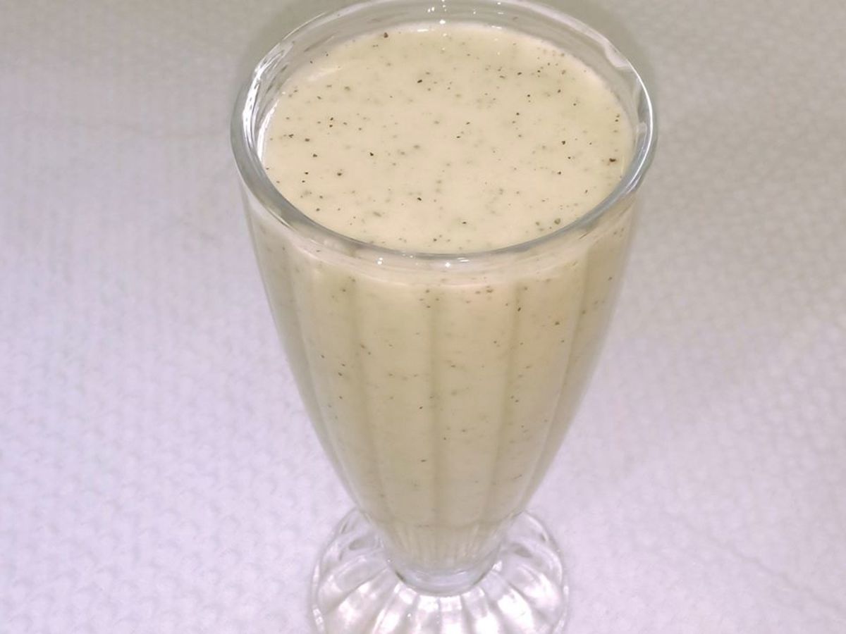 This kiwi milkshake is healthy and delicious