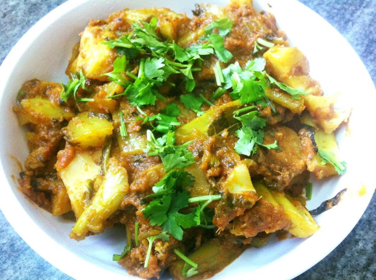 Punjabi-Style Gobi Ke Danthal Ki Sabzi (Cauliflower Stem and Leaf Curry)