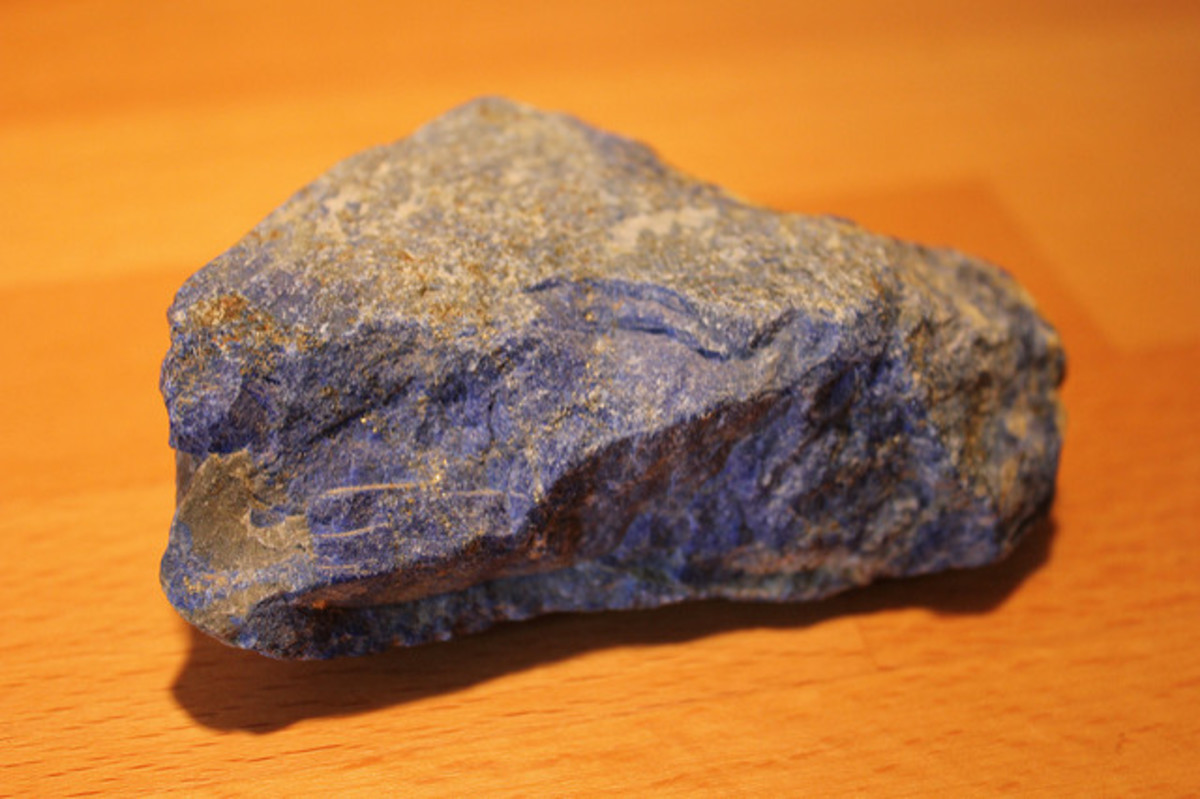 Lapis lazuli is beneficial in spiritual work and meditation.