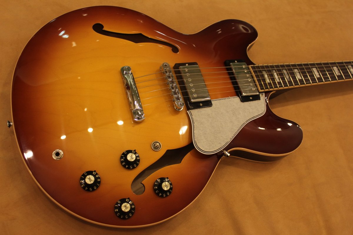 The 5 Best Gibson ES 335 Signature Guitars Spinditty
