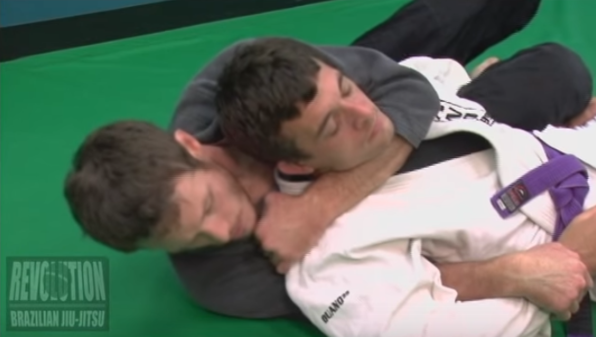 how-to-set-up-a-crucifix-for-bjj