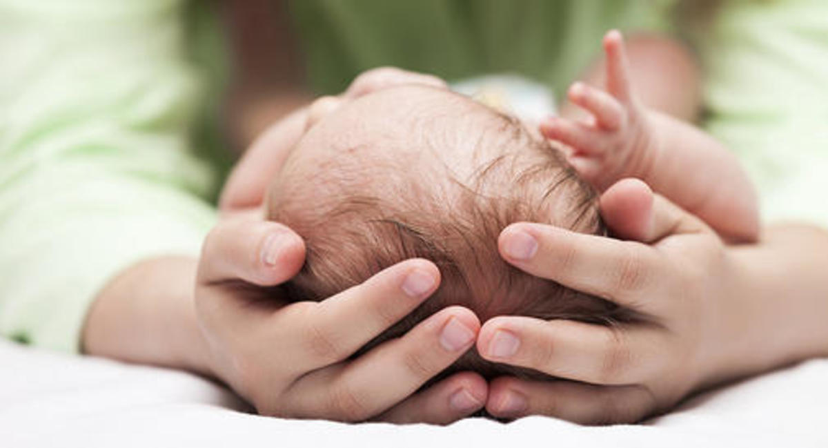 9 Tips to Help You Get Through The Newborn Phase
