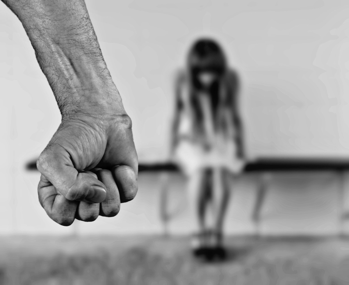 5 Disturbing Signs That Will Help You Spot Emotional Abuse