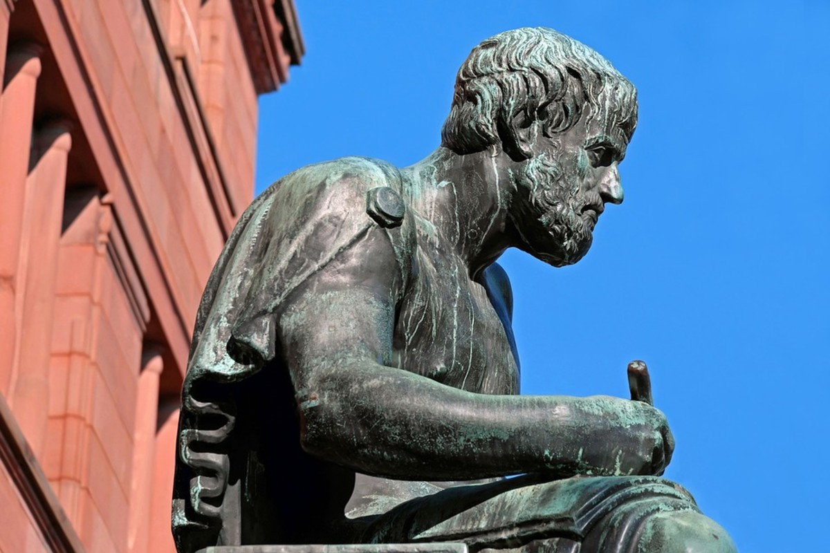 Things You Must Know About Aristotle's Theory of Drama in Poetics