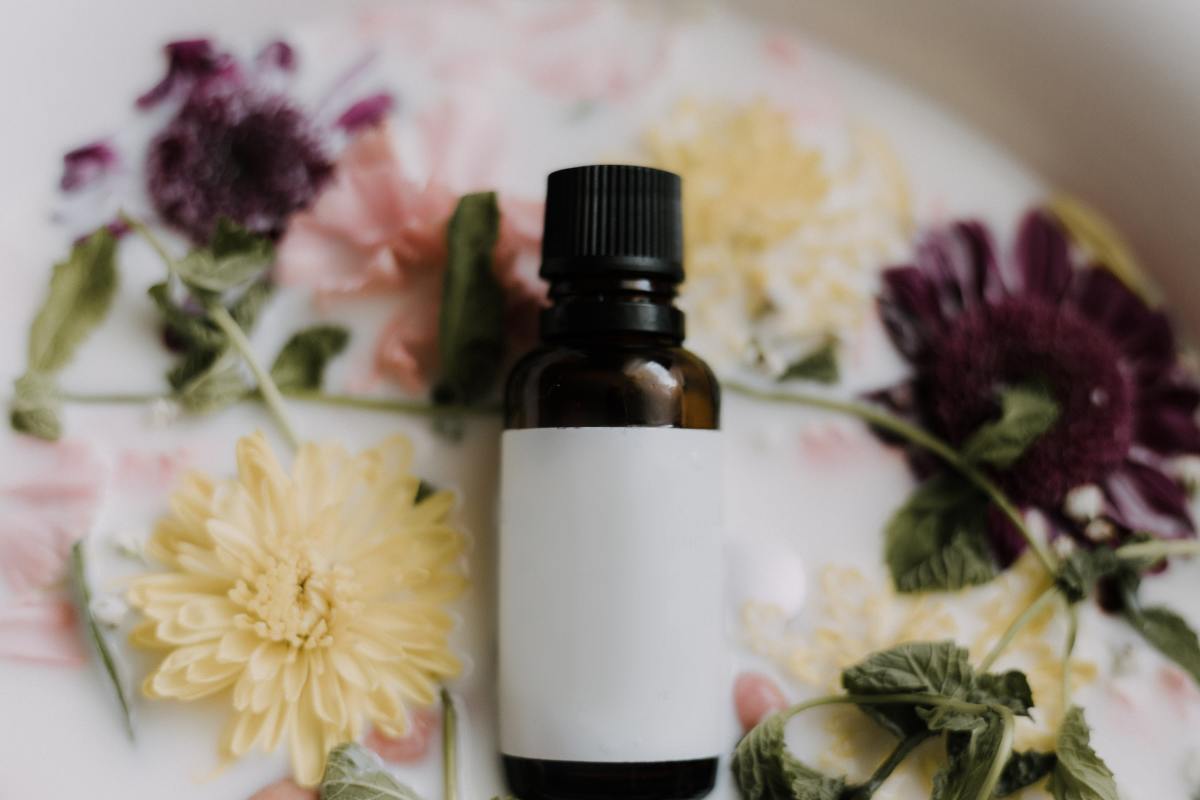 Essential oils can uplift your senses and reinvigorate your body. 