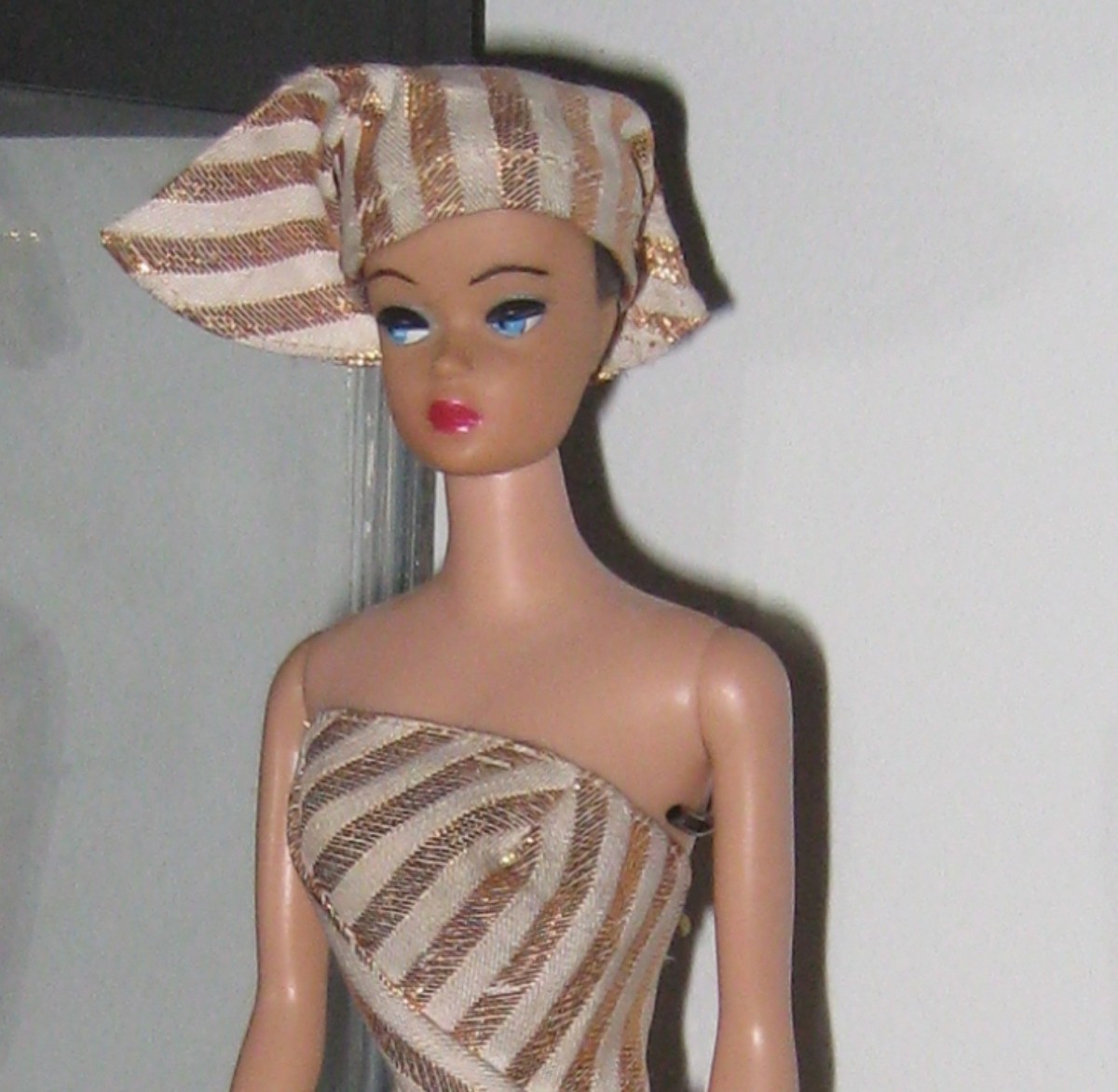 Details about   Vintage Avon Barbie Paper Dolls 1959 Number One & 1964 Ponytail Swirl New. 