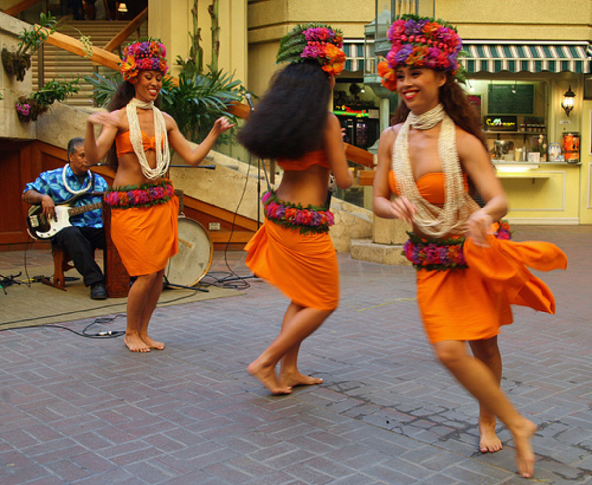How to Dance Hula Basic Hula Dancing Techniques HobbyLark