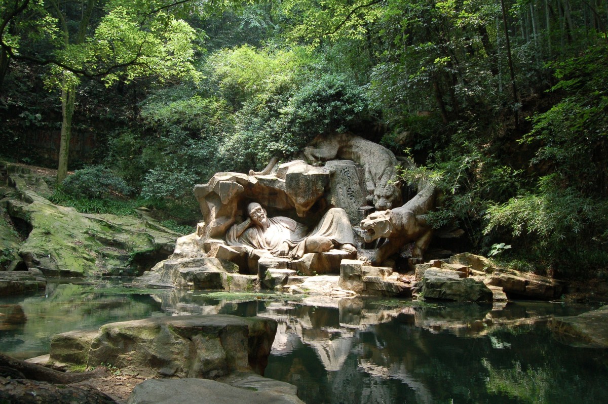 The "Dreaming of the Tiger" sculpture in China
