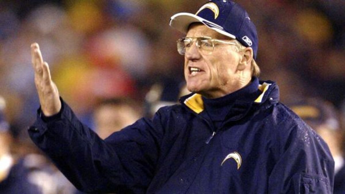 Marty Schottenheimer, who spent 21 seasons as an NFL head coach, was diagnosed with Alzheimer's disease five years ago and is currently undergoing treatment.