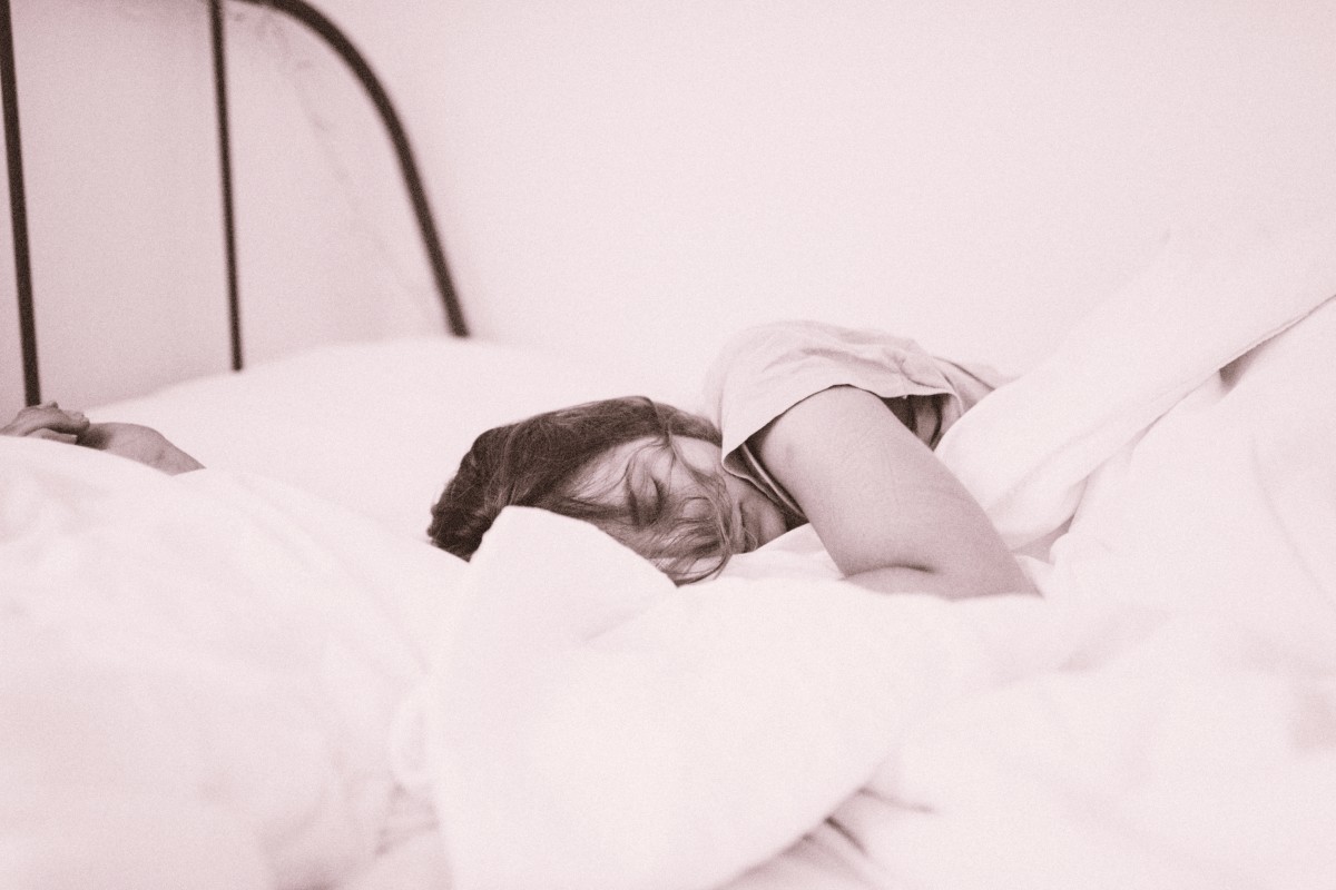 Sleeping apart, soundly. Photo by Kinga Cichewicz on Unsplash