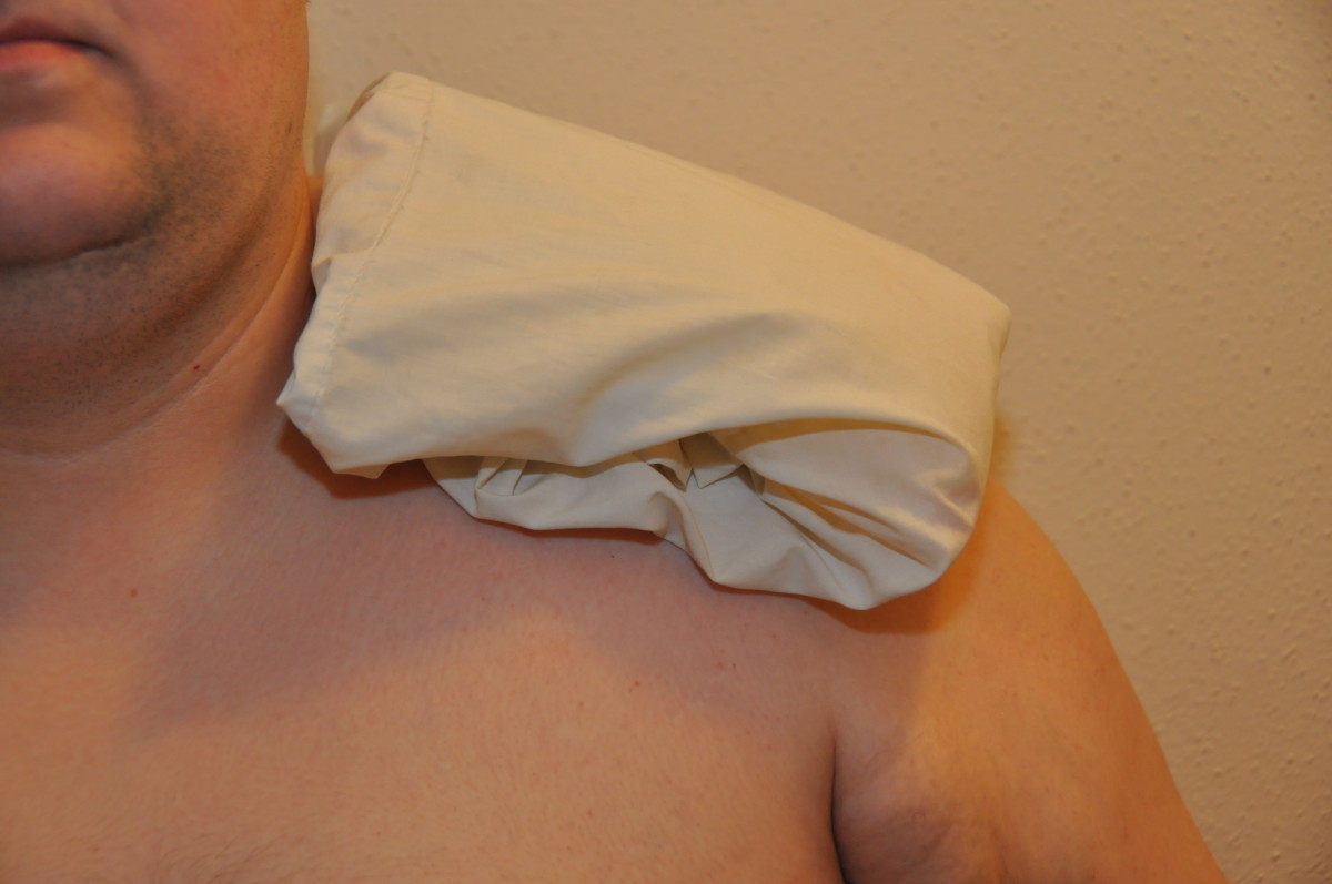 Ice packs are great for covering large areas. Place the ice pack in a pillow case or thin towel to prevent frostbite.