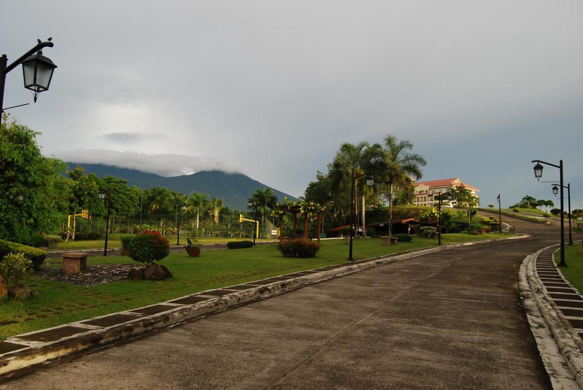 Review of Graceland Estates and Country Club in the Philippines