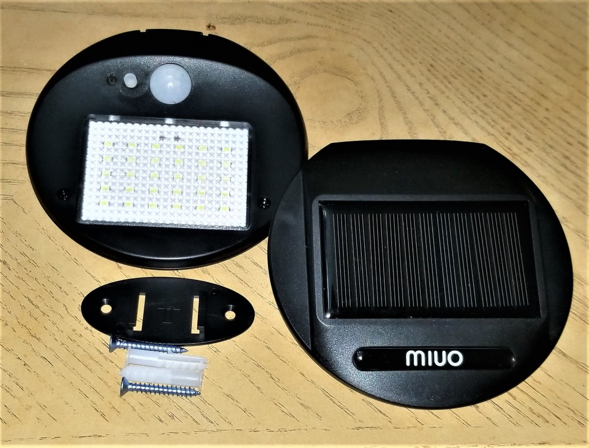 Review of Miuo Outdoor Solar Light With Motion Sensor
