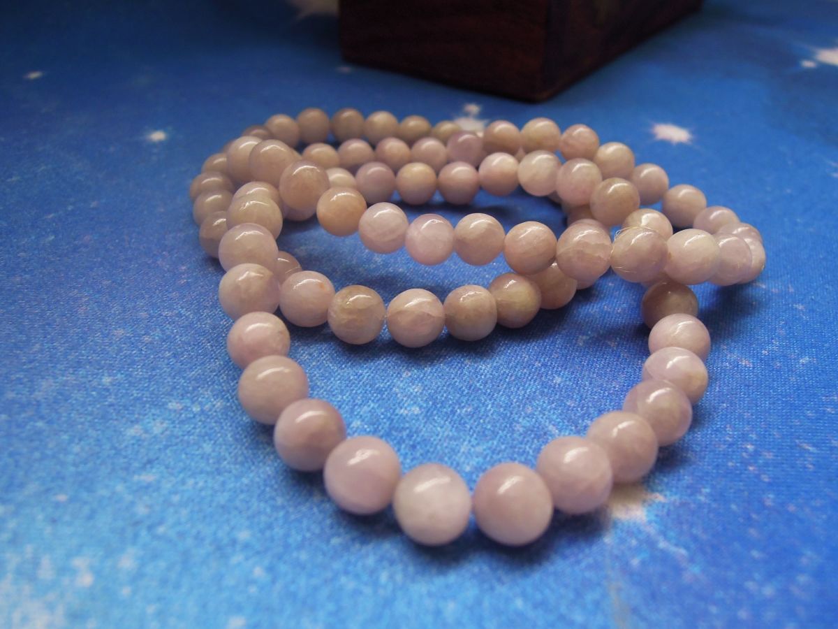 Kunzite bracelet. Jewellery is a great way to benefit from the healing properties of crystals. 
