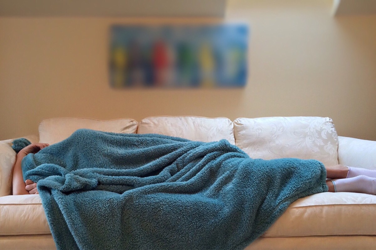 For people who live with chronic pain, getting a good night's rest can sometimes be difficult.