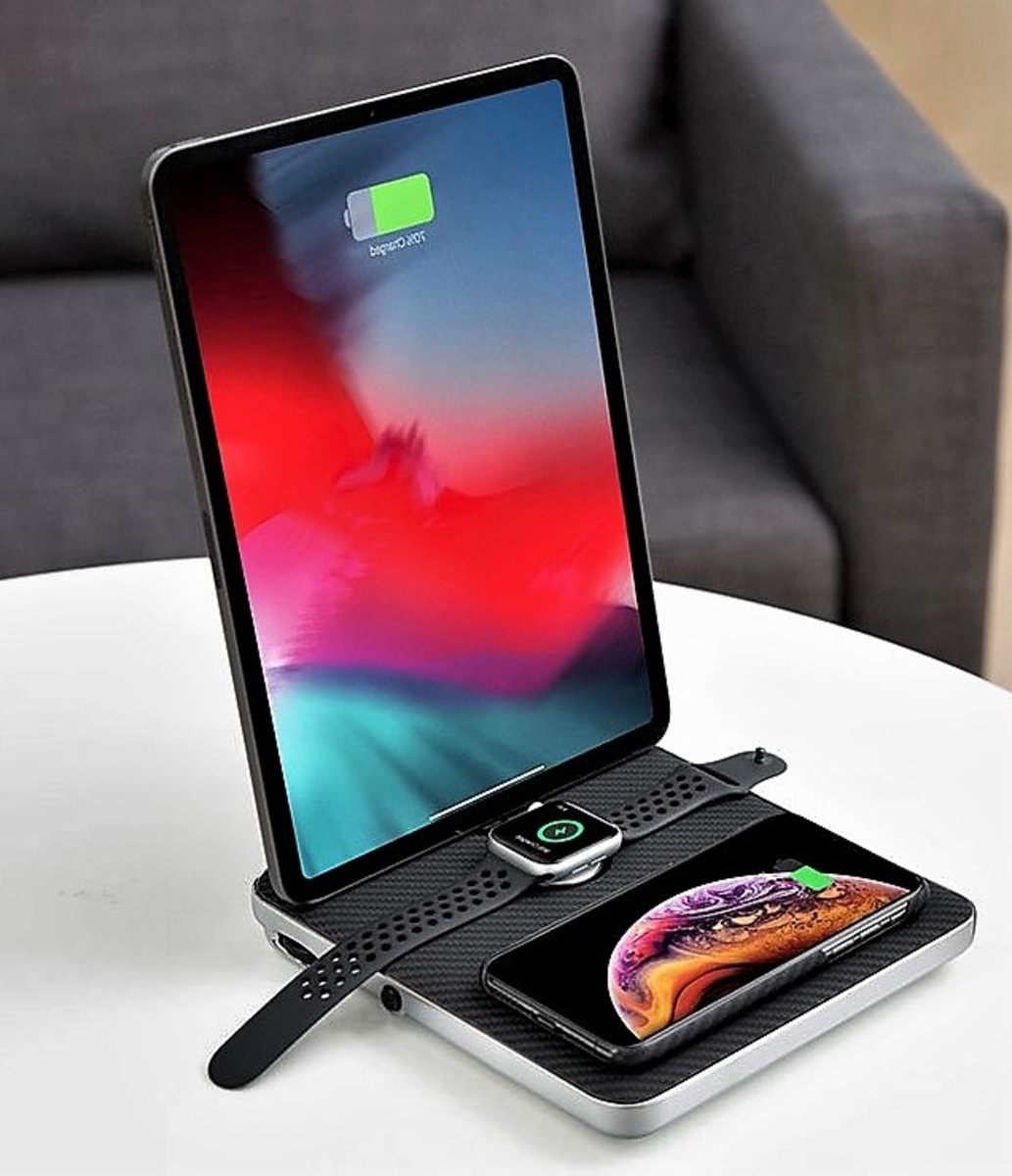 Pitaka Air Trio: World's First Wireless Charging Dock to Charge All Your Apple Devices