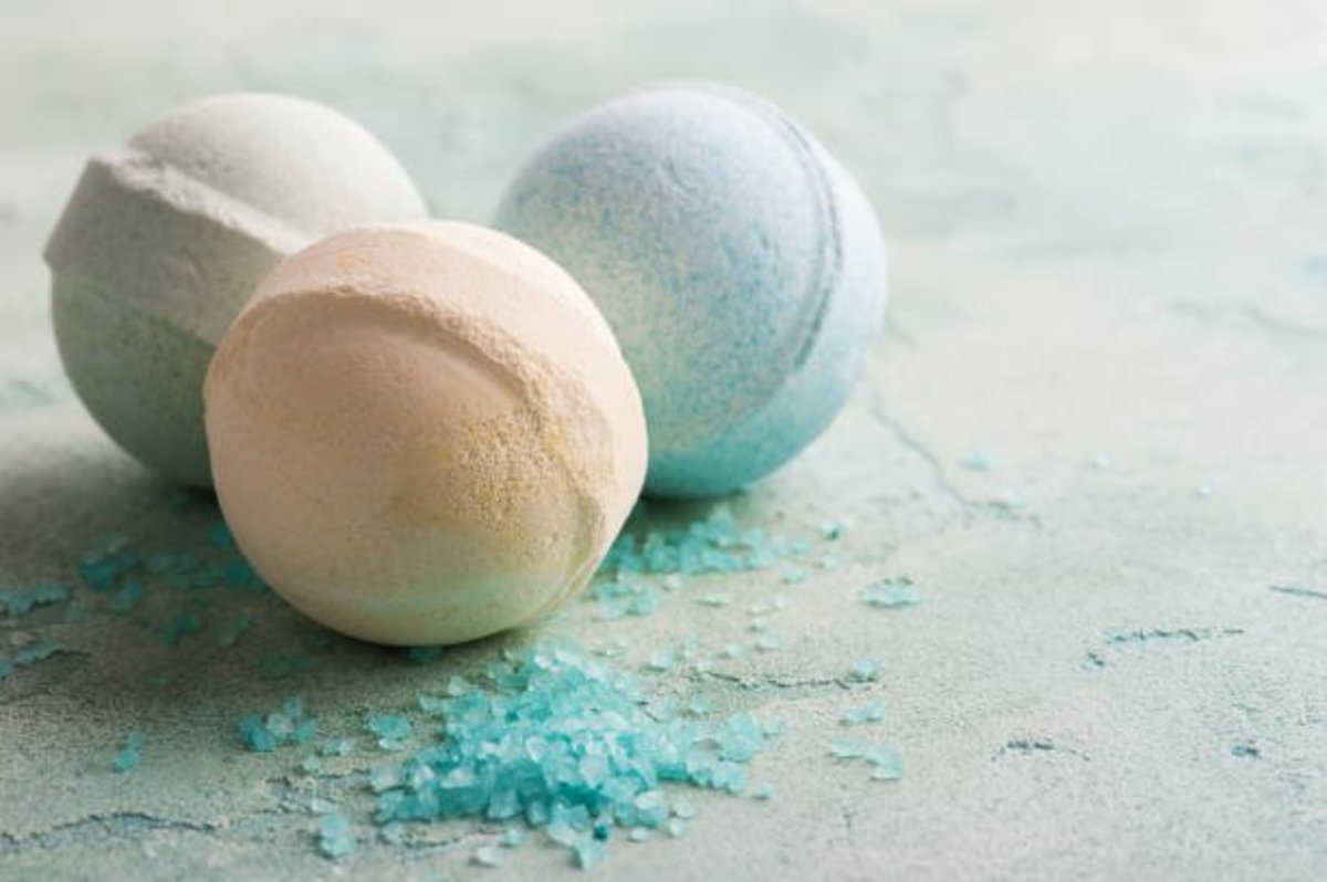 bubbly-belle-vs-fragrant-jewels-bath-bombs