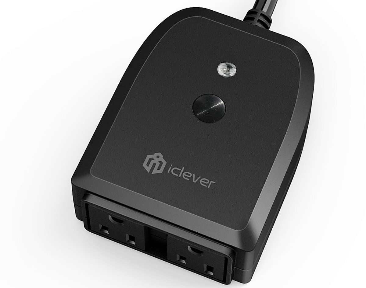 iClever Smart Outdoor Outlet Review: Turn On Your Patio Lights Without Going Outside