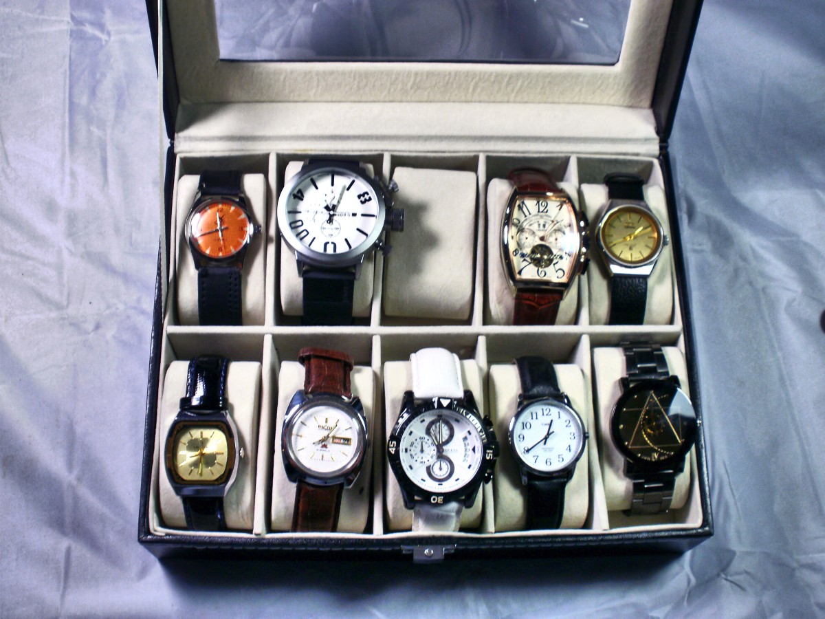review-of-the-unbranded-vud63a-watch-display-case