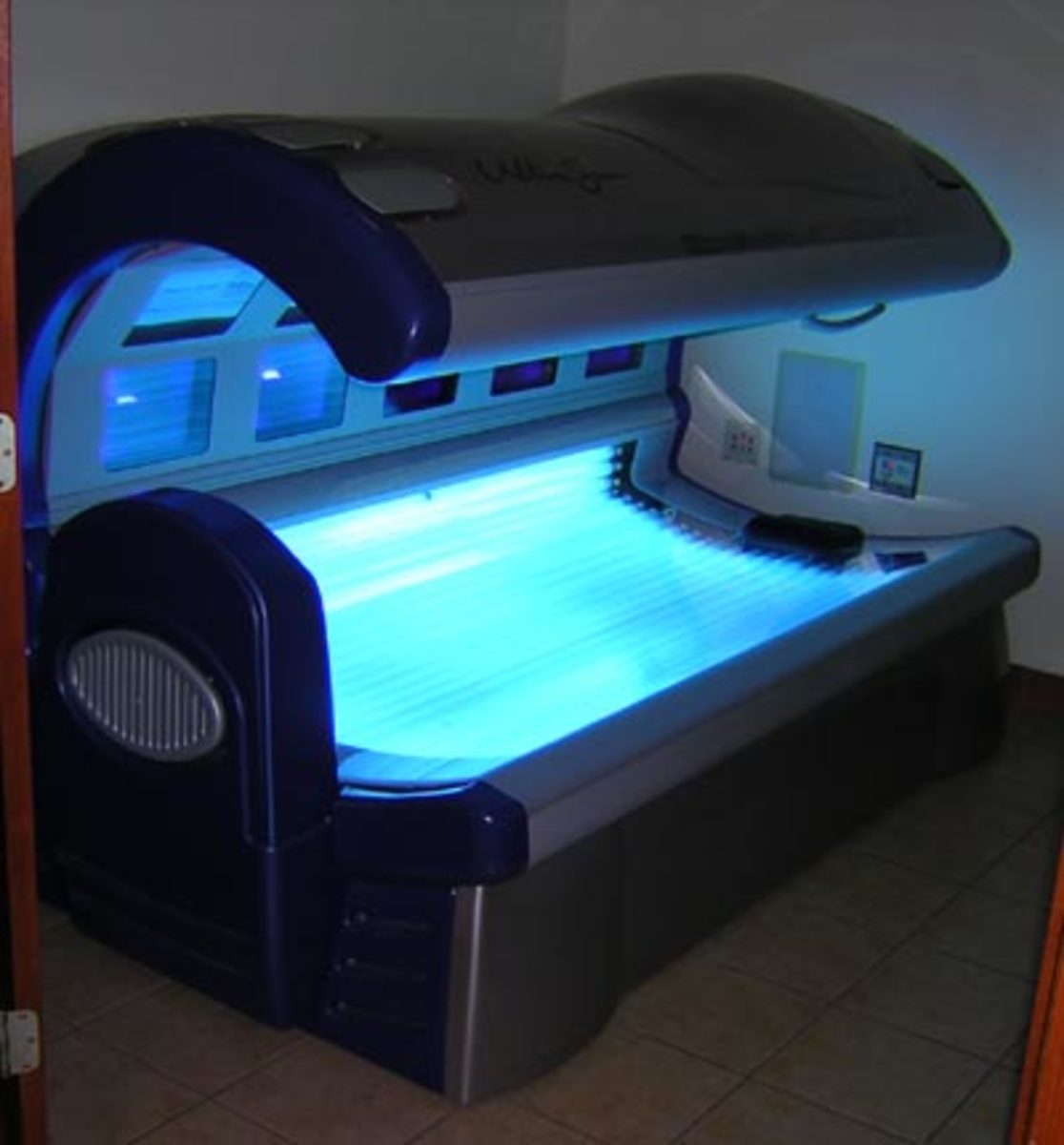 A commercial tanning bed.