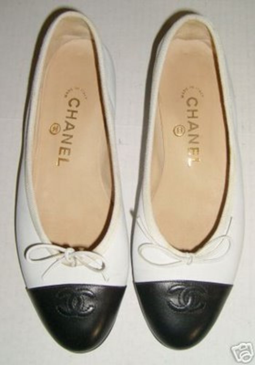 Chanel cap toe ballet flats